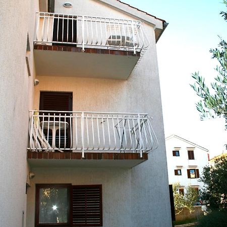 Apartments Duomo Црес Екстер'єр фото